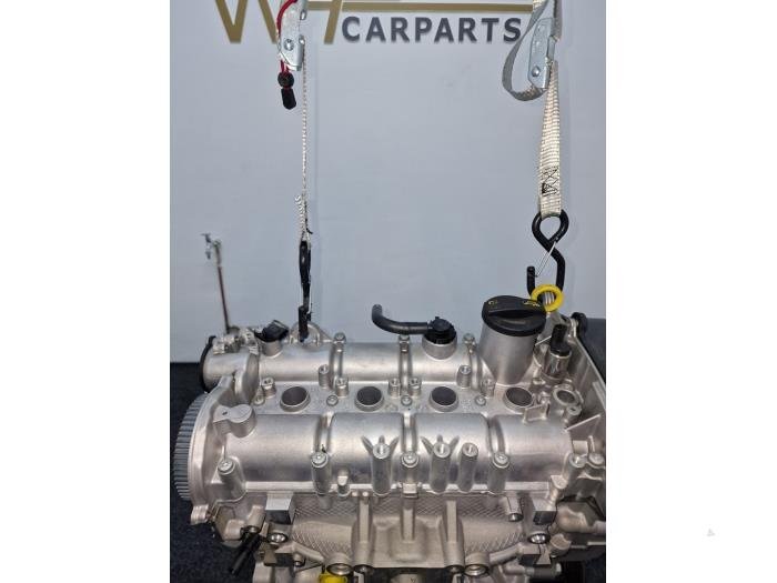 Motor Volkswagen Golf