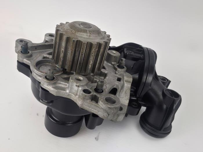 Waterpomp Ford Transit Connect