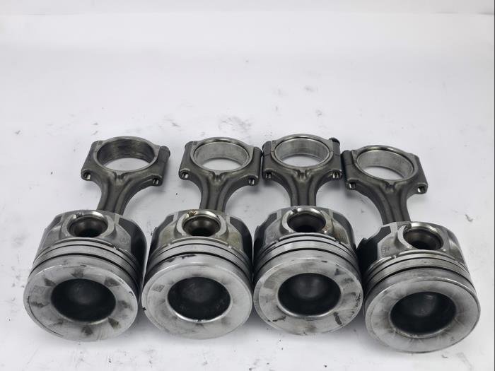 Zuiger 1.5 EcoBlue Ford Peugeot Opel Focus ZTGA OEM Origineel 75L146