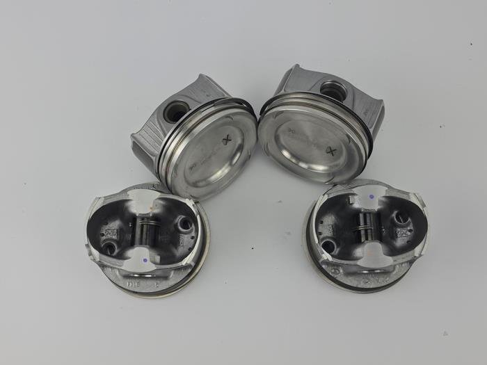 Zuiger 2.0 Benzine Mercedes Mercedes-Benz A-Klasse 260920 OEM Nieuw A2600301100