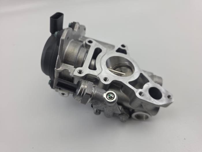 EGR Klep 2.0 Diesel Mercedes Mercedes-Benz C-Klasse 654820 OEM Nieuw A6541407800
