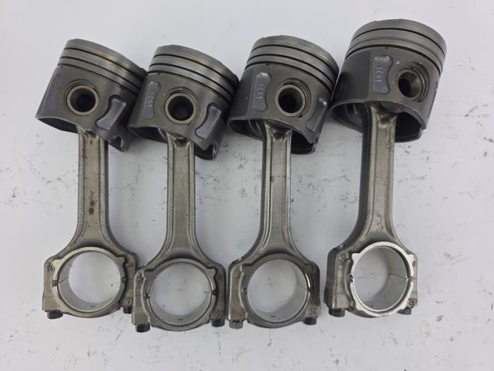 Zuiger 1.2 MultiJet Fiat Opel Lancia Panda 188A8000 OEM Nieuw FMG6934 062772 FHZ