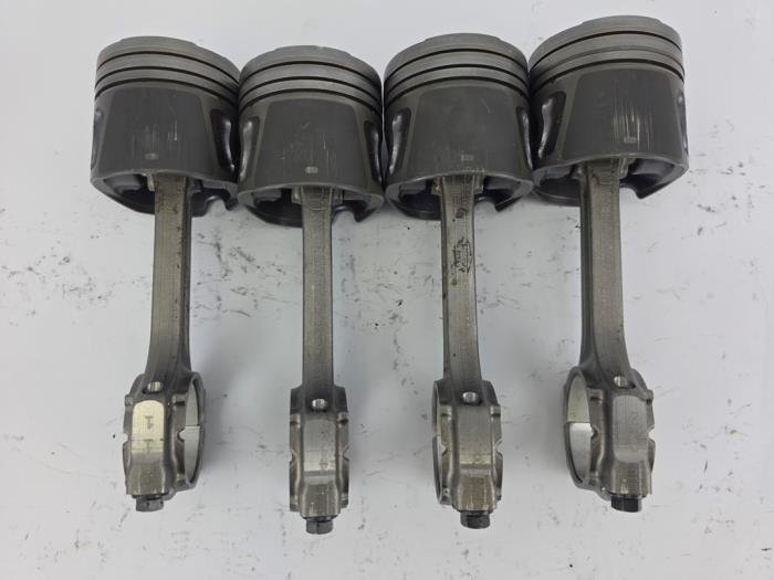Zuiger 1.2 MultiJet Fiat Opel Lancia Panda 188A8000 OEM Nieuw FMG6934 062772 FHZ