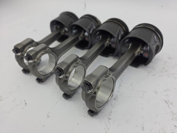 Zuiger 1.2 MultiJet Fiat Opel Lancia Panda 188A8000 OEM Nieuw FMG6934 062772 FHZ