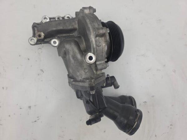 Waterpomp Mercedes Vito