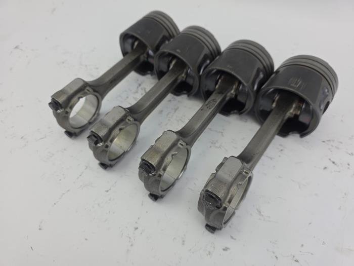Zuiger 1.2 MultiJet Fiat Opel Lancia Panda 188A8000 OEM Nieuw FMG6934 062772 FHZ