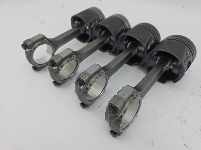 Zuiger 1.2 MultiJet Fiat Opel Lancia Panda 188A8000 OEM Nieuw FMG6934 062772 FHZ
