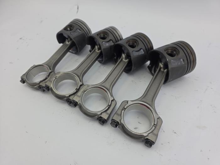 Zuiger 1.2 MultiJet Fiat Opel Lancia Panda 188A8000 OEM Nieuw FMG6934 062772 FHZ