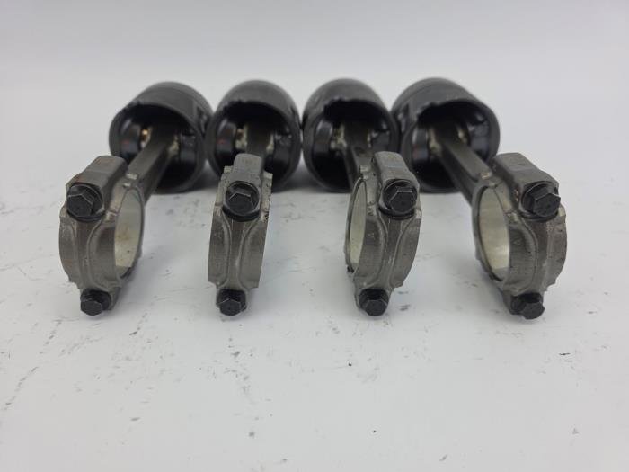Zuiger 1.2 MultiJet Fiat Opel Lancia Panda 188A8000 OEM Nieuw FMG6934 062772 FHZ